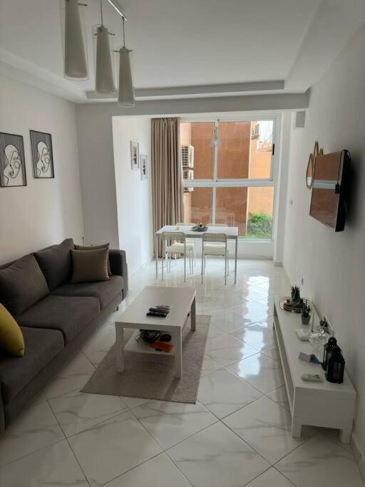 Appartement Center De Gueliz Avec Piscine Marrakesh Exteriör bild